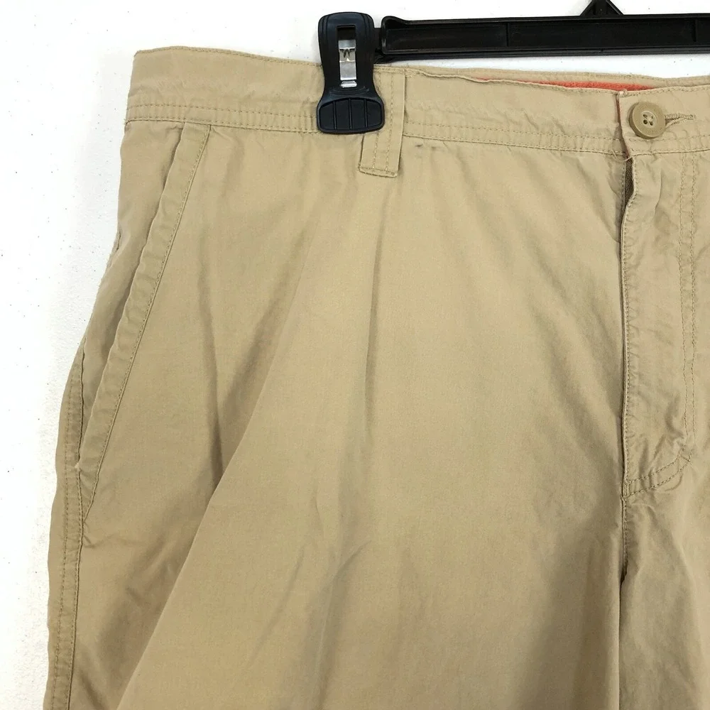 Columbia Khaki Shorts Men's Size 40W Golf Casual Mid Rise